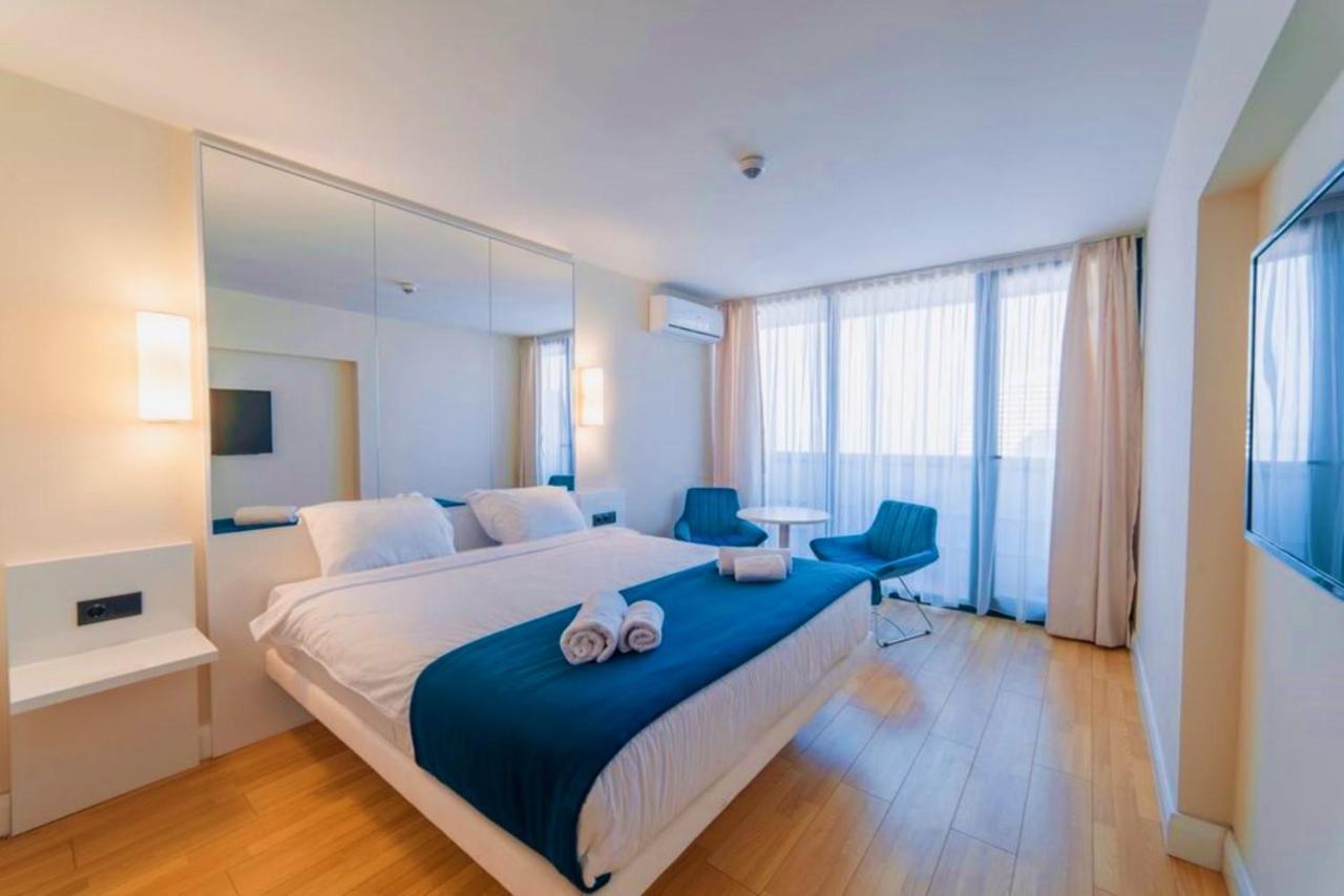 Sea View Apartments In Orbi City Батуми Экстерьер фото