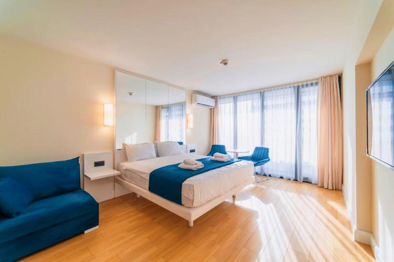 Sea View Apartments In Orbi City Батуми Экстерьер фото