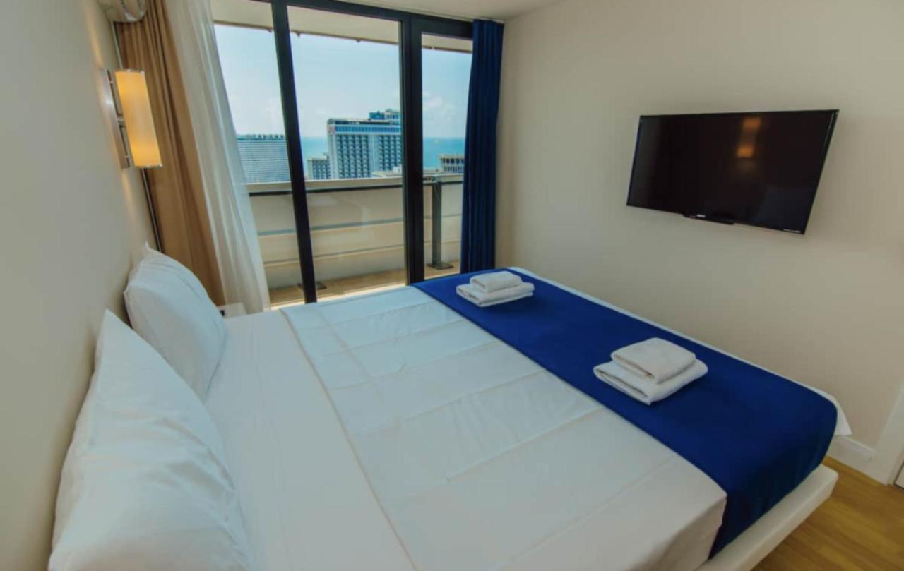 Sea View Apartments In Orbi City Батуми Экстерьер фото